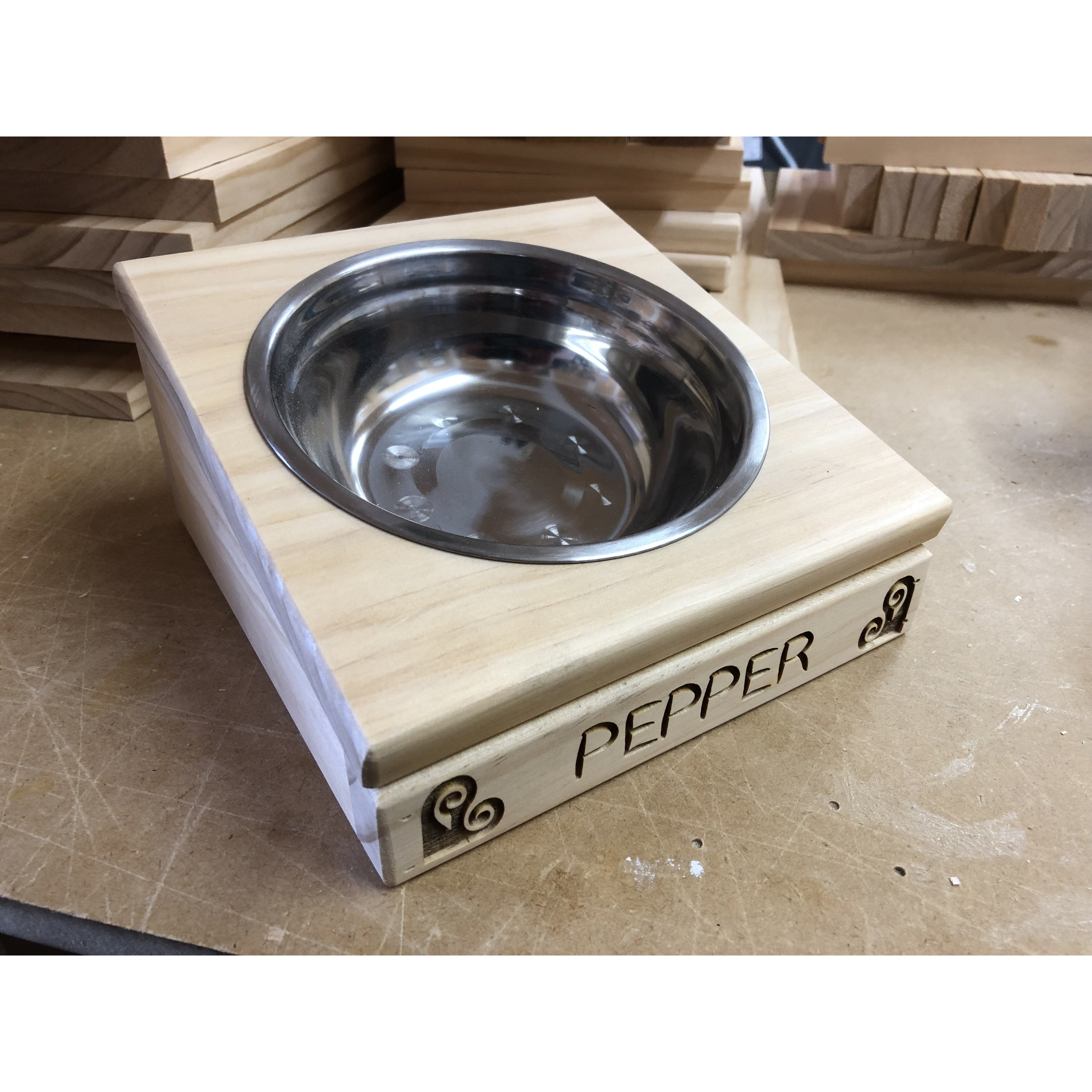 Angled Pet Feeder 1 Bowl (Medium) Personalised Pet Feeders